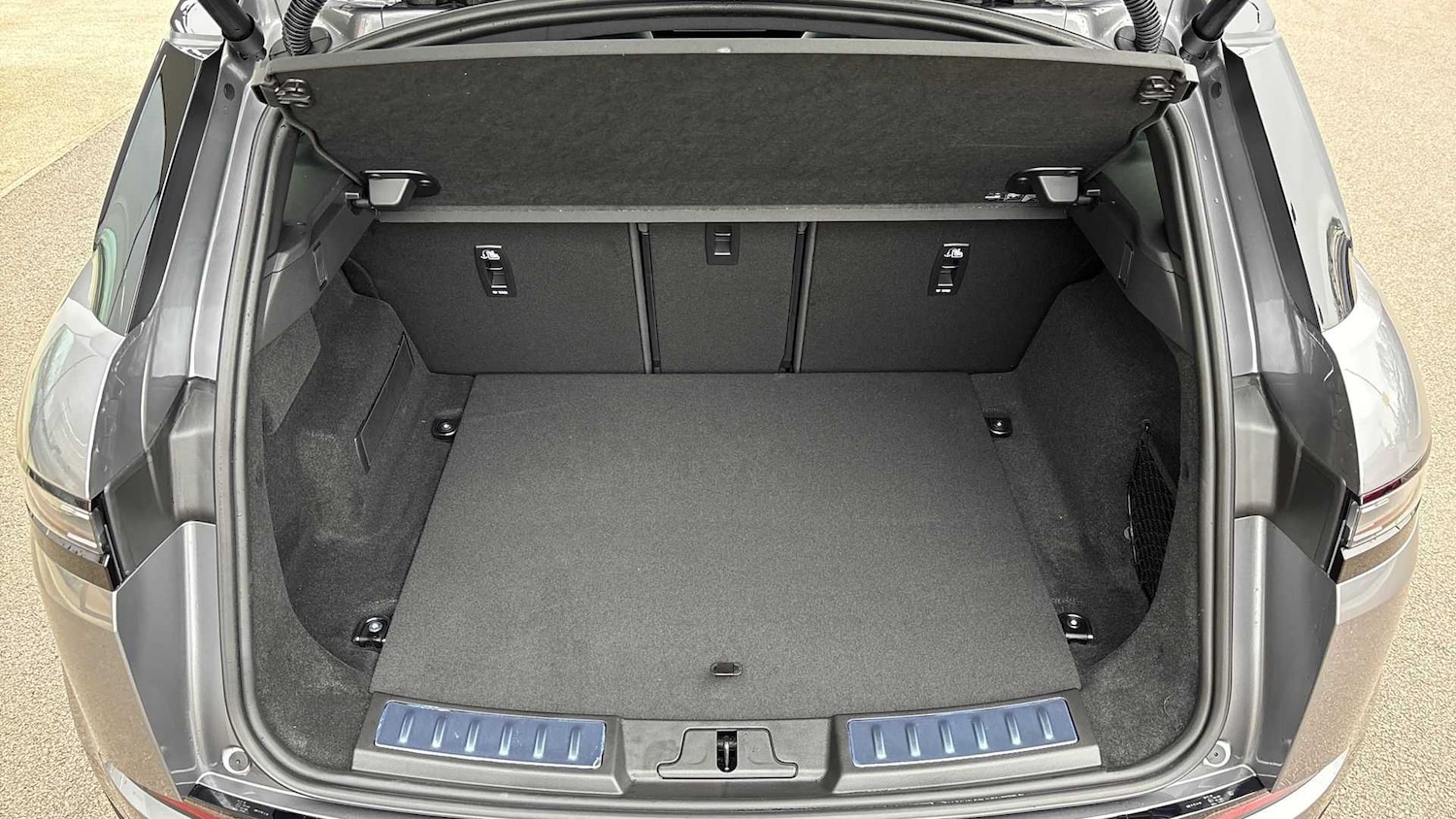 Used Land Rover Range Rover Evoque 2025 for sale - 76460651: Photo 10