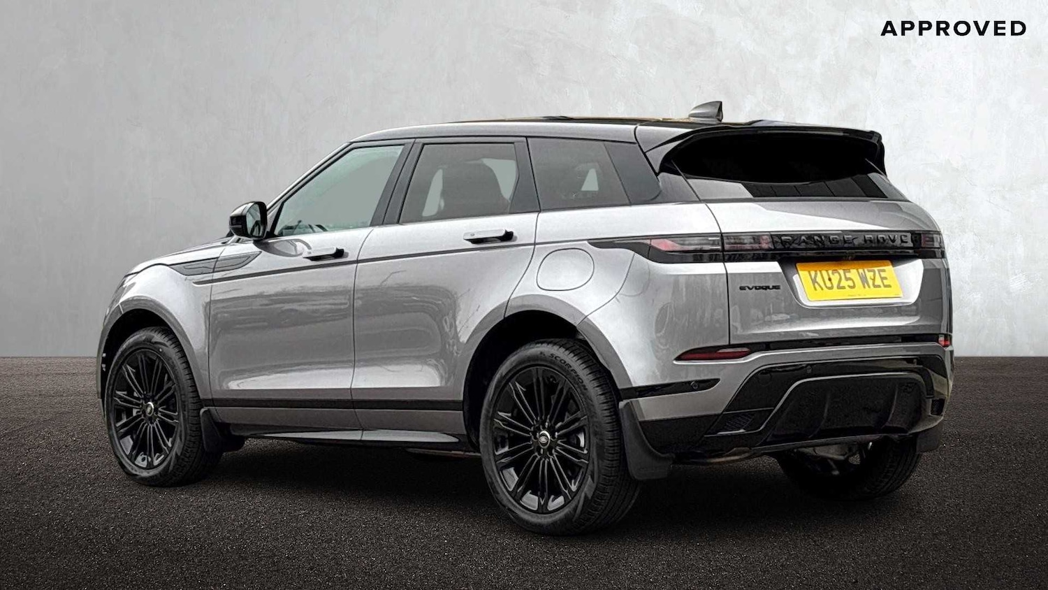 Used Land Rover Range Rover Evoque 2025 for sale - 76460651: Photo 2
