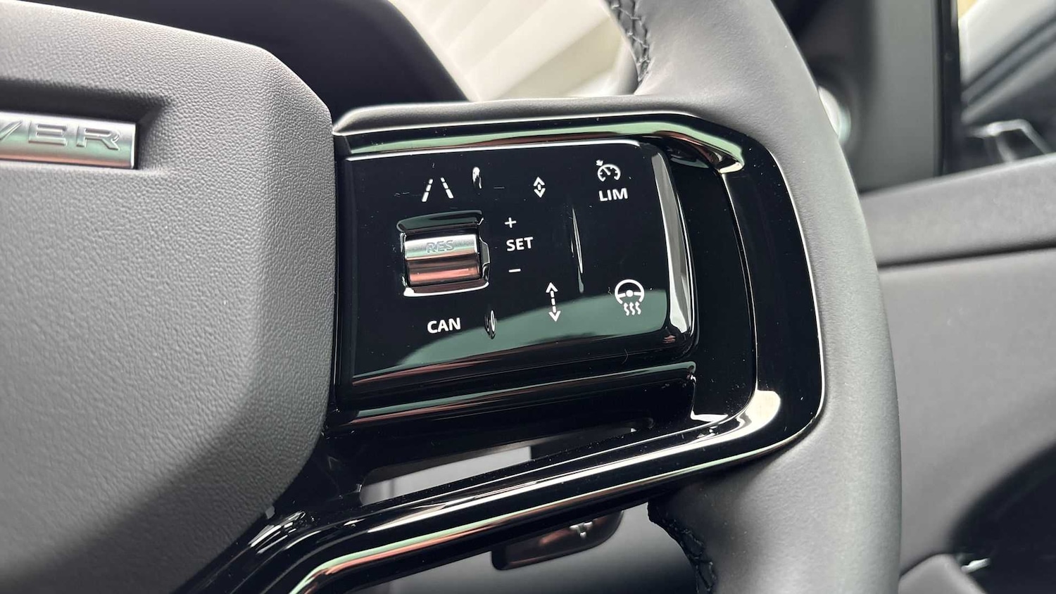 Used Land Rover Range Rover Evoque 2025 for sale - 76460651: Photo 32