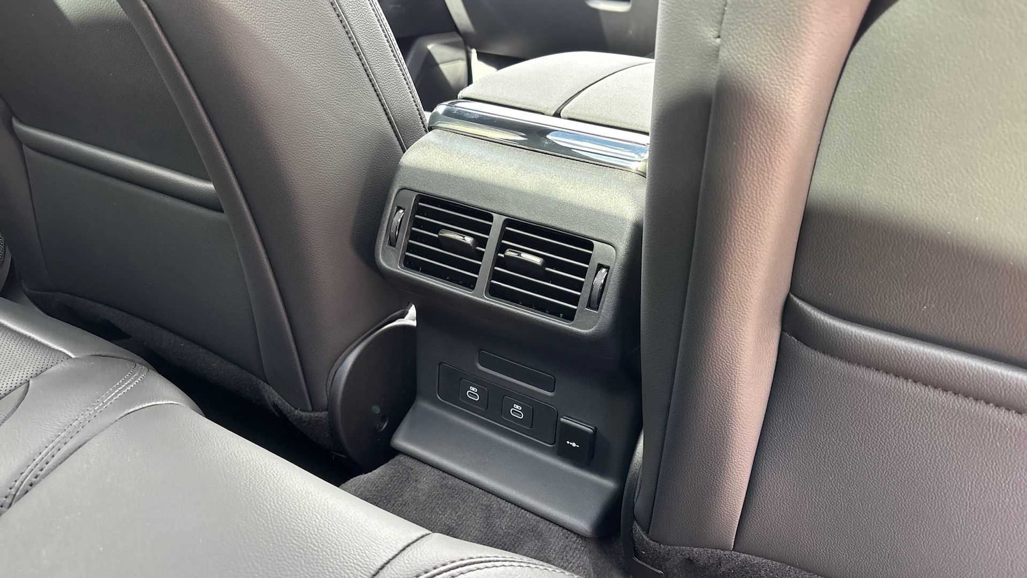 Used Land Rover Range Rover Velar 2025 for sale - 76540846: Photo 18