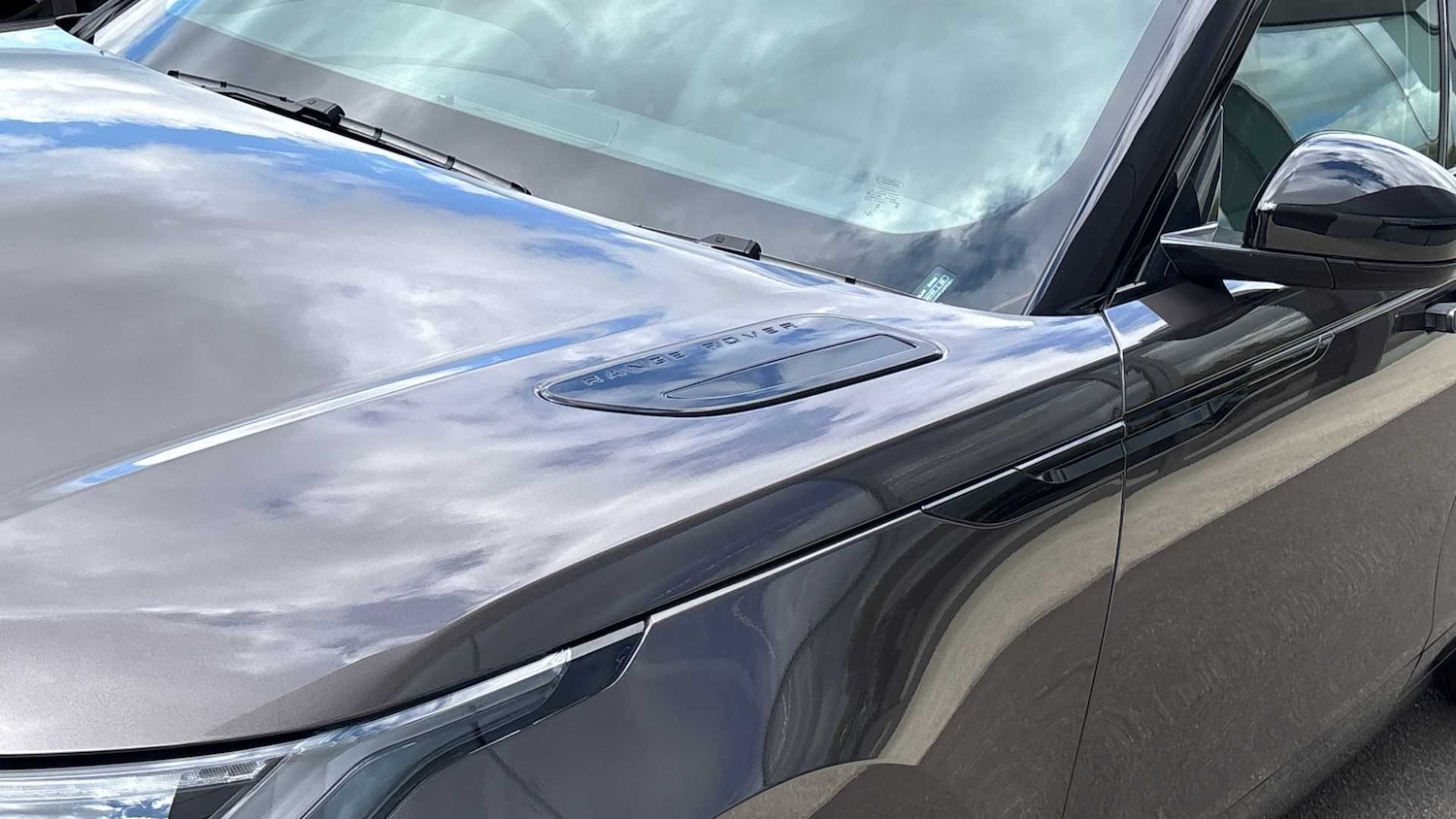 Used Land Rover Range Rover Velar 2025 for sale - 76540846: Photo 21