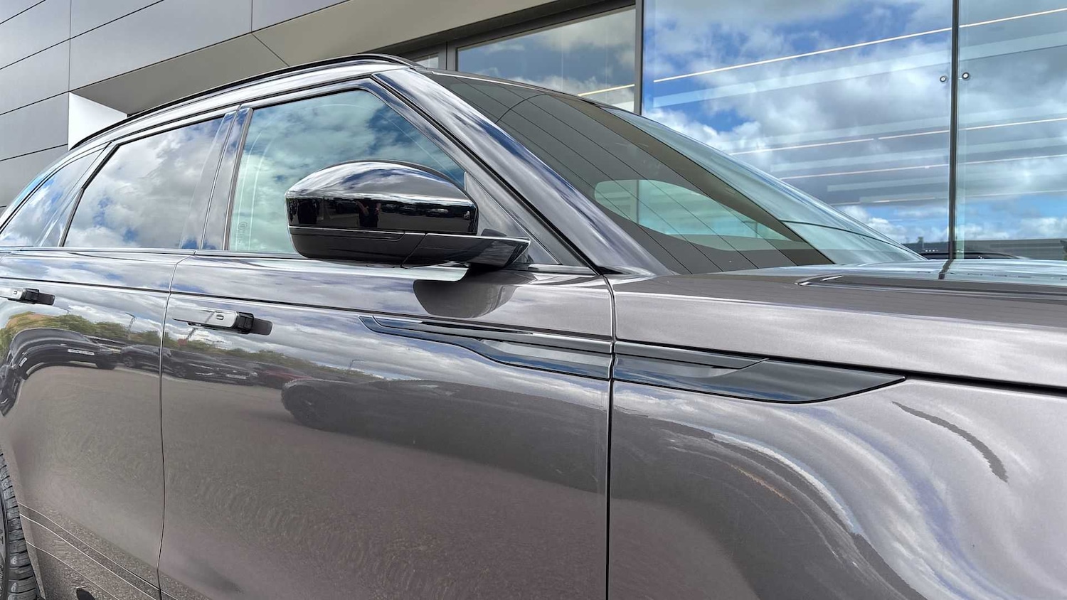 Used Land Rover Range Rover Velar 2025 for sale - 76540846: Photo 22