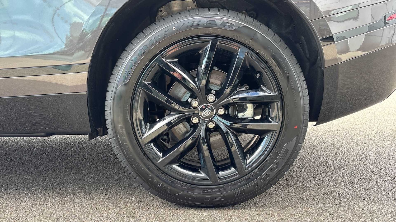 Used Land Rover Range Rover Velar 2025 for sale - 76540846: Photo 25