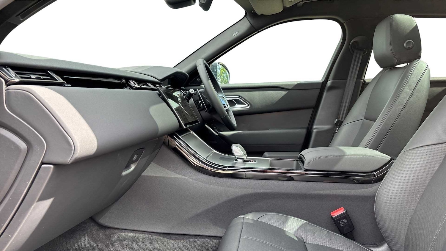 Used Land Rover Range Rover Velar 2025 for sale - 76540846: Photo 3