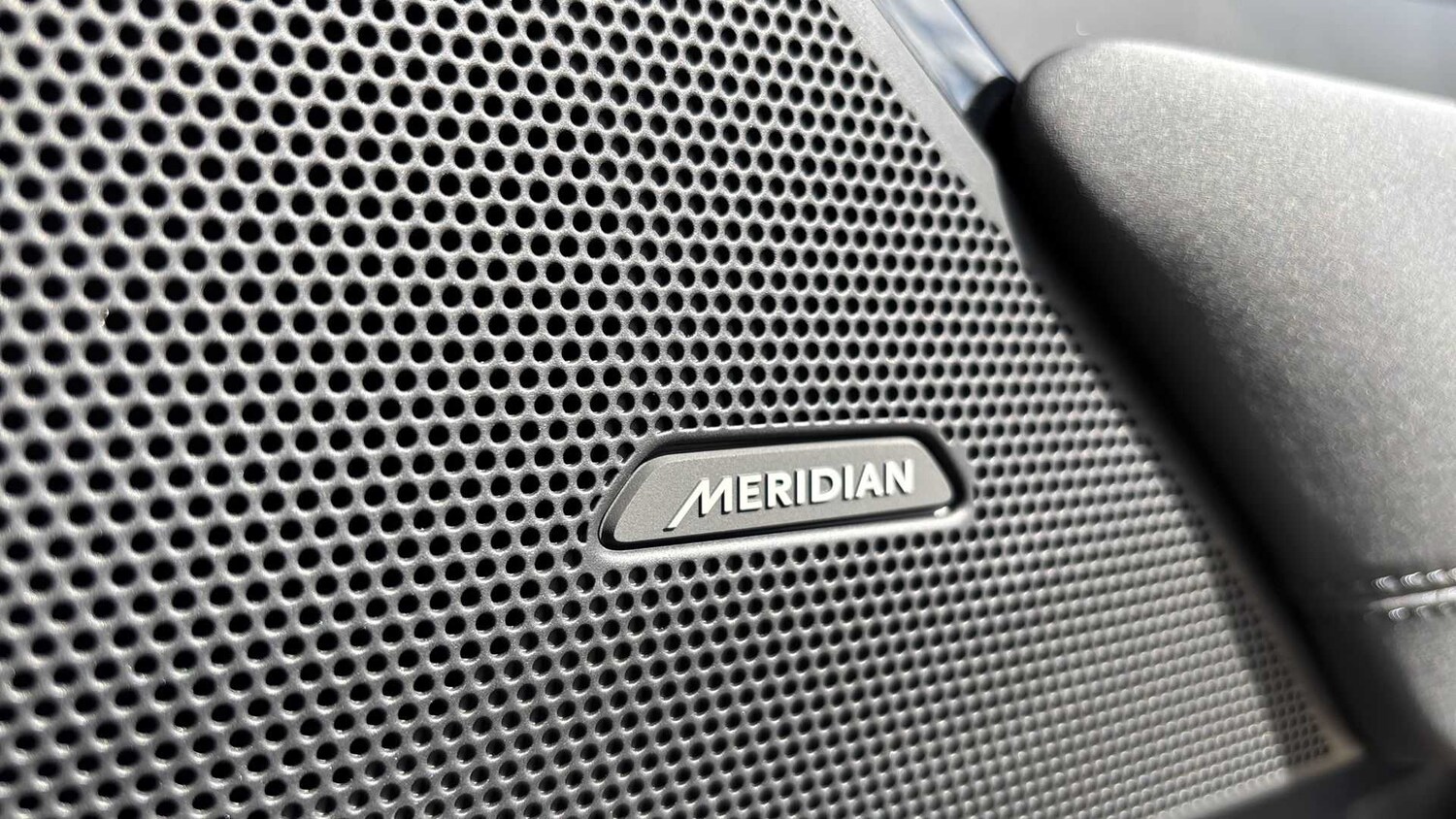 Used Land Rover Range Rover Velar 2025 for sale - 76540846: Photo 34