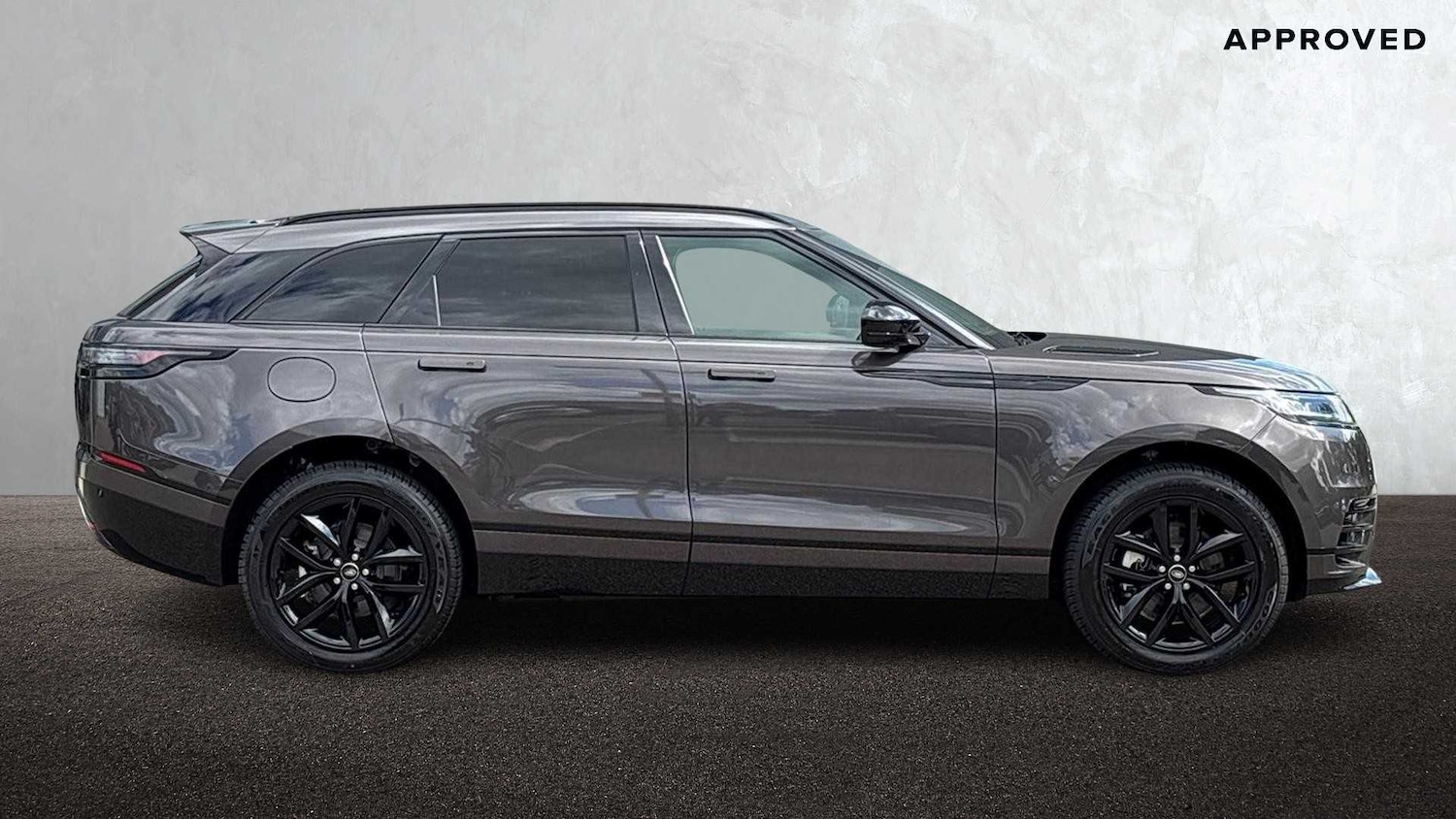 Used Land Rover Range Rover Velar 2025 for sale - 76540846: Photo 5