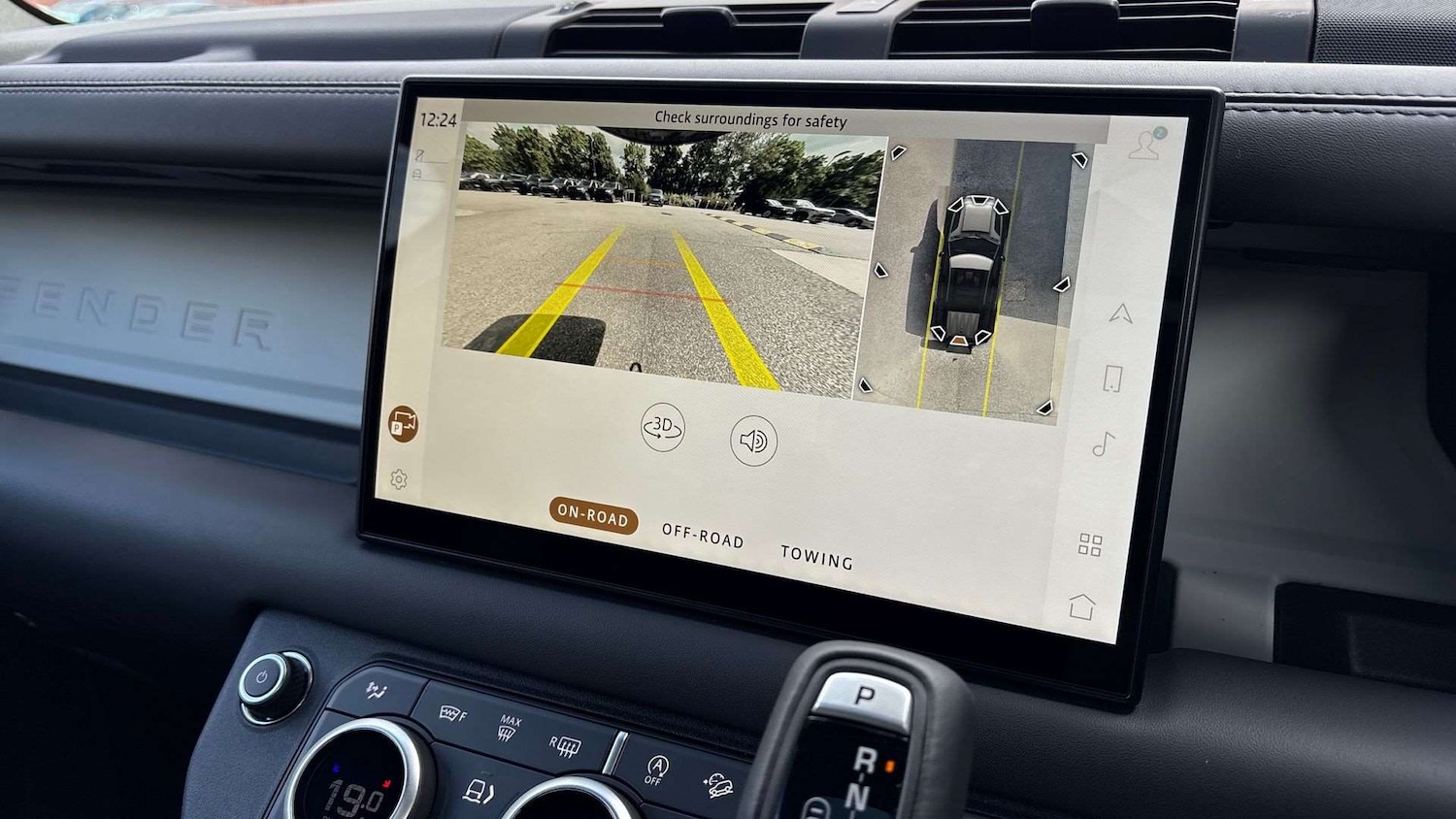 Used Land Rover Defender 2025 for sale - 76460660: Photo 12