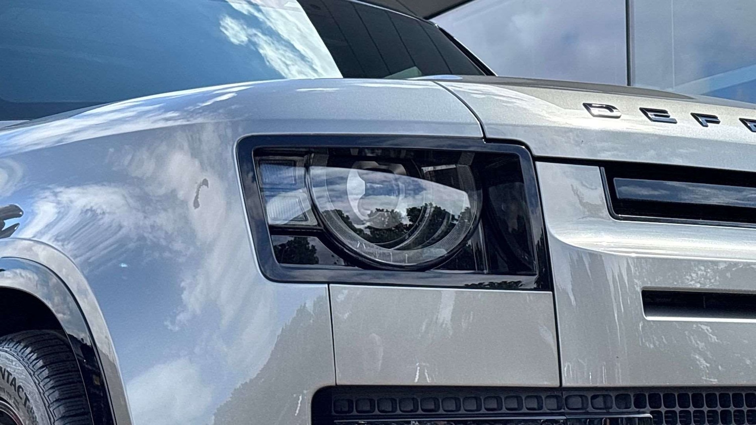 Used Land Rover Defender 2025 for sale - 76460660: Photo 17