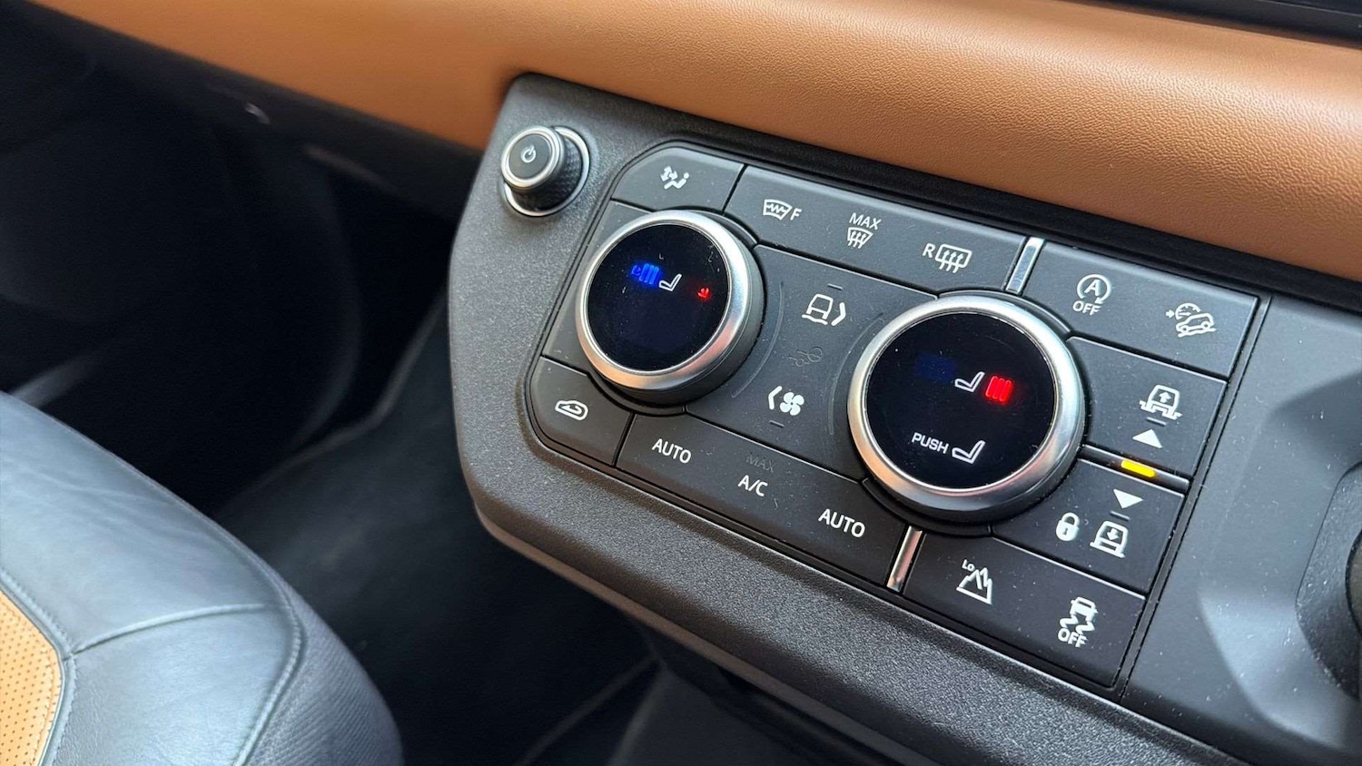 Used Land Rover Defender 2020 for sale - 77373780: Photo 22