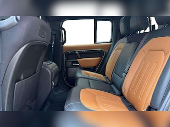 Used Land Rover Defender 2020 for sale - 77373780: Photo