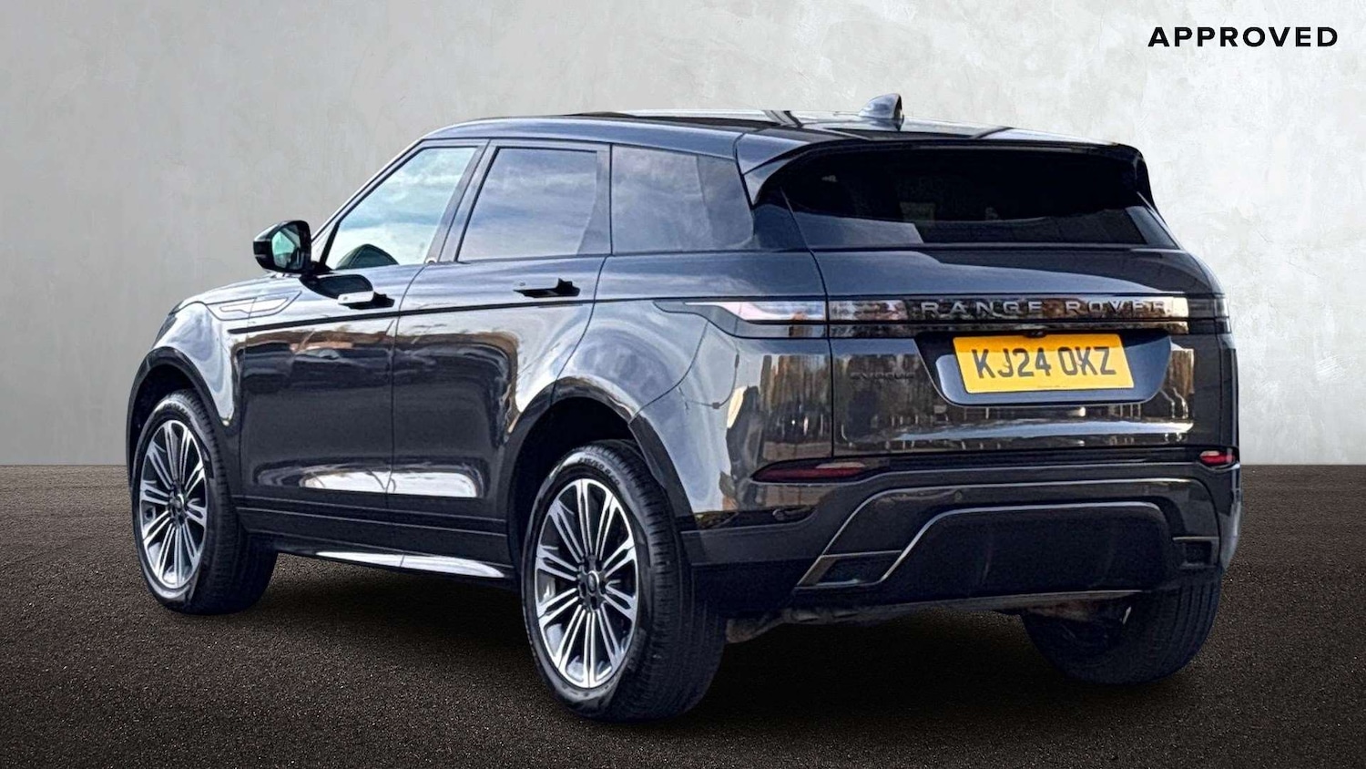 Used Land Rover Range Rover Evoque 2024 for sale - 76460167: Photo 2