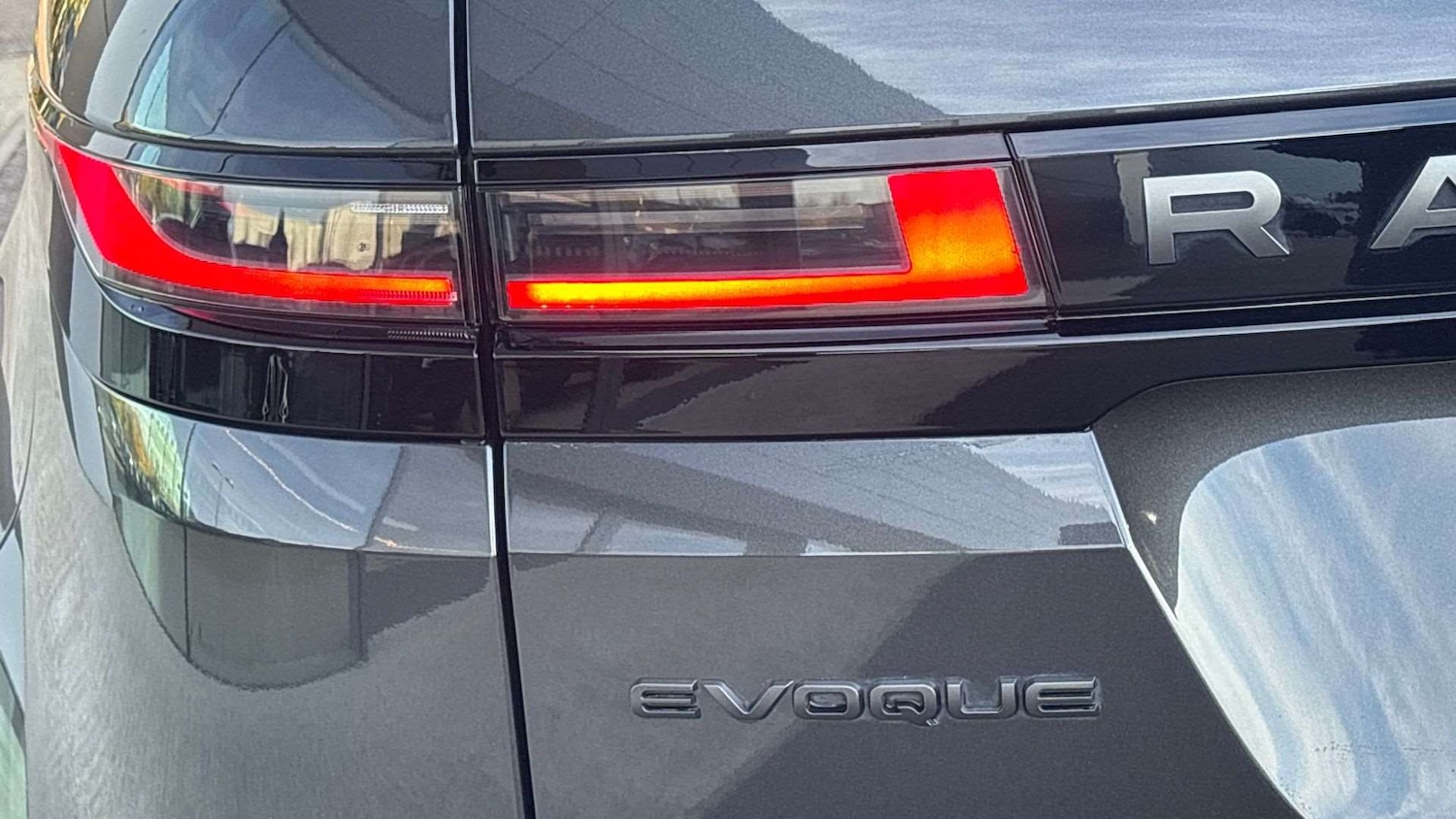 Used Land Rover Range Rover Evoque 2024 for sale - 76460167: Photo 26