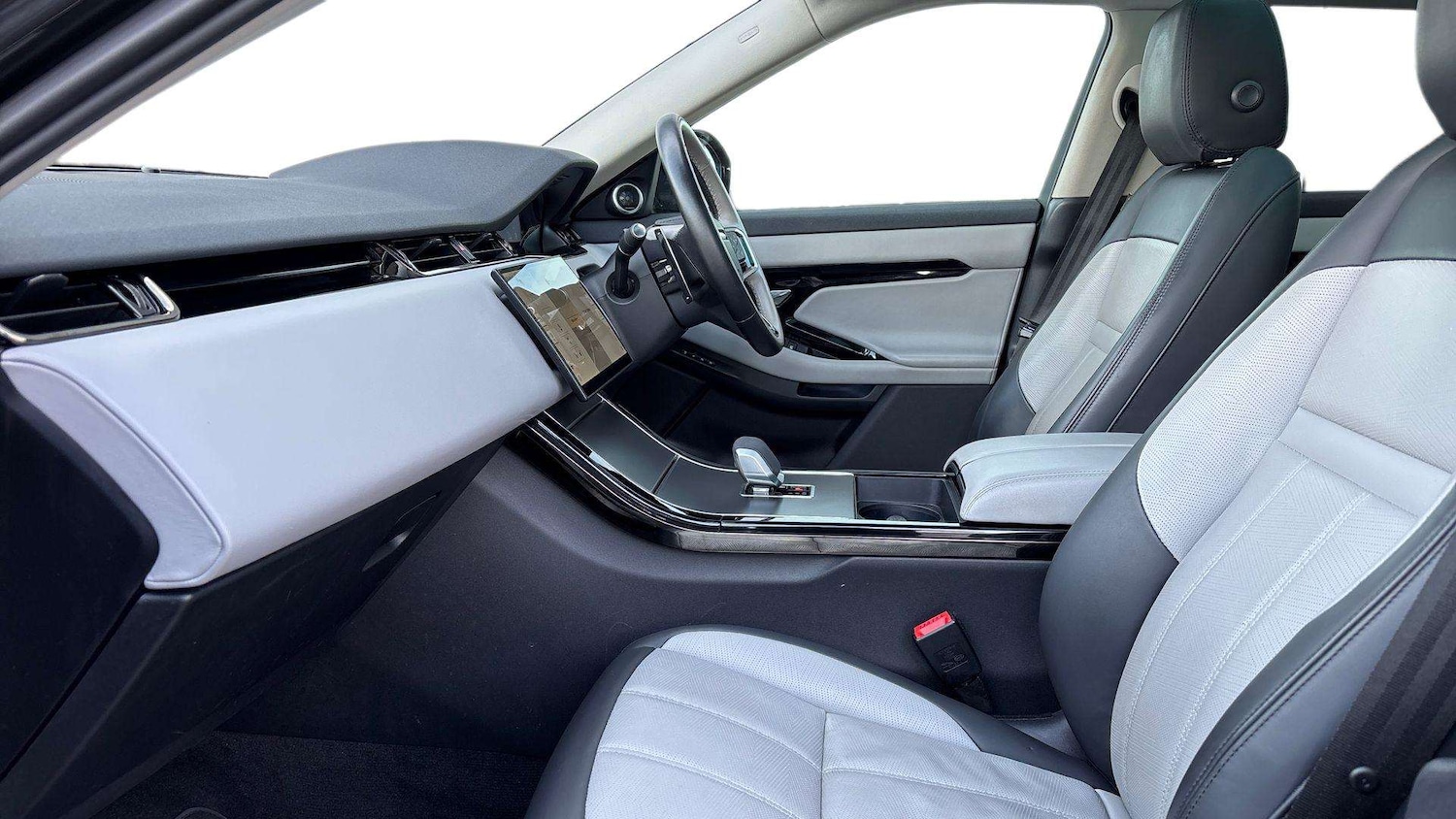 Used Land Rover Range Rover Evoque 2024 for sale - 76460167: Photo 3