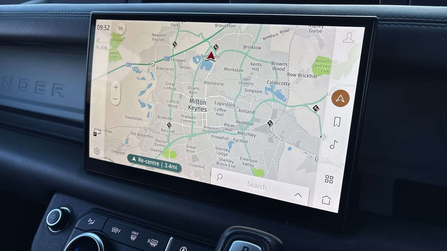 Used Land Rover Defender 2023 for sale - 77628219: Photo 11