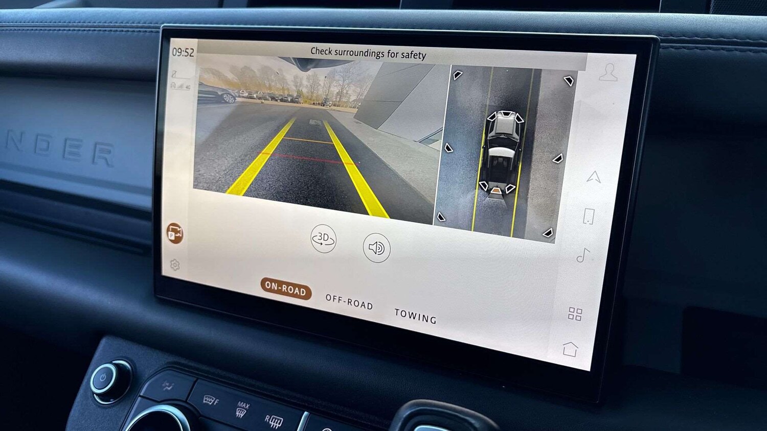 Used Land Rover Defender 2023 for sale - 77628219: Photo 12