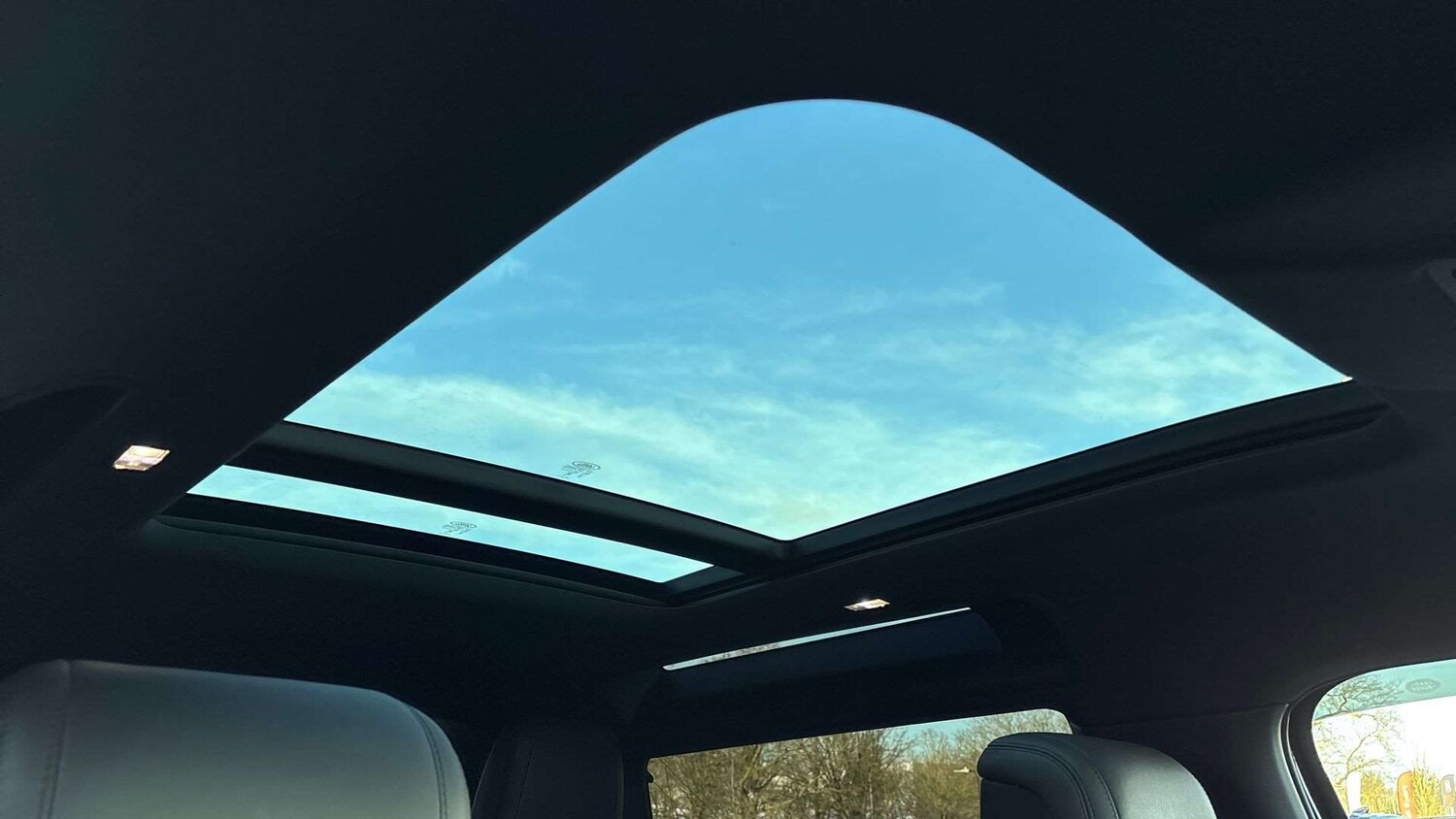 Used Land Rover Defender 2023 for sale - 77628219: Photo 21