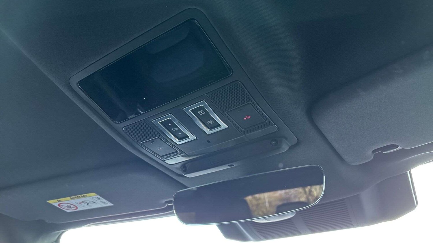 Used Land Rover Defender 2023 for sale - 77628219: Photo 23