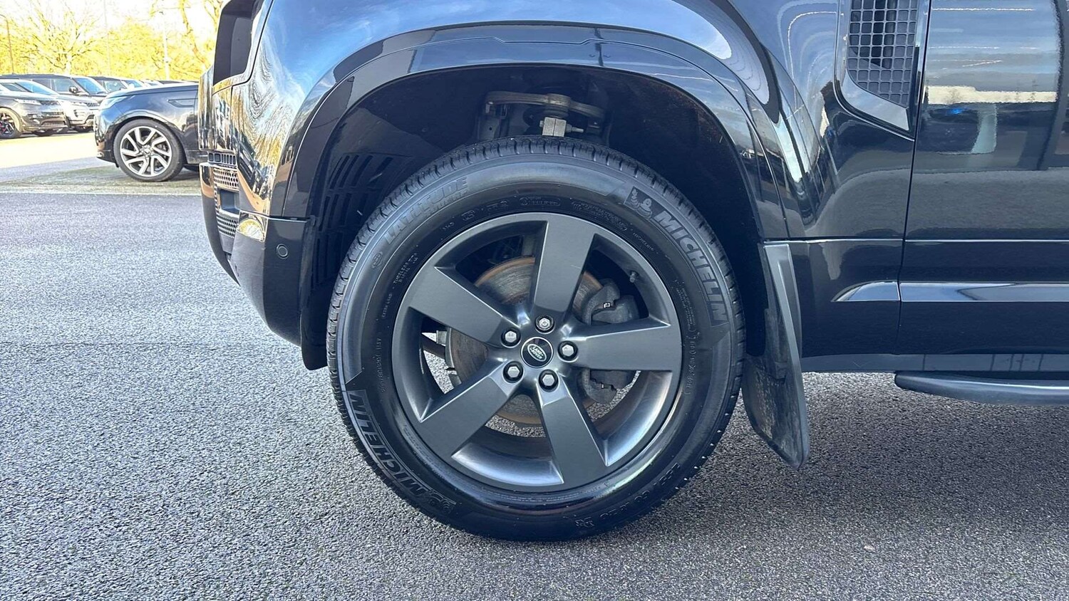 Used Land Rover Defender 2023 for sale - 77628219: Photo 32