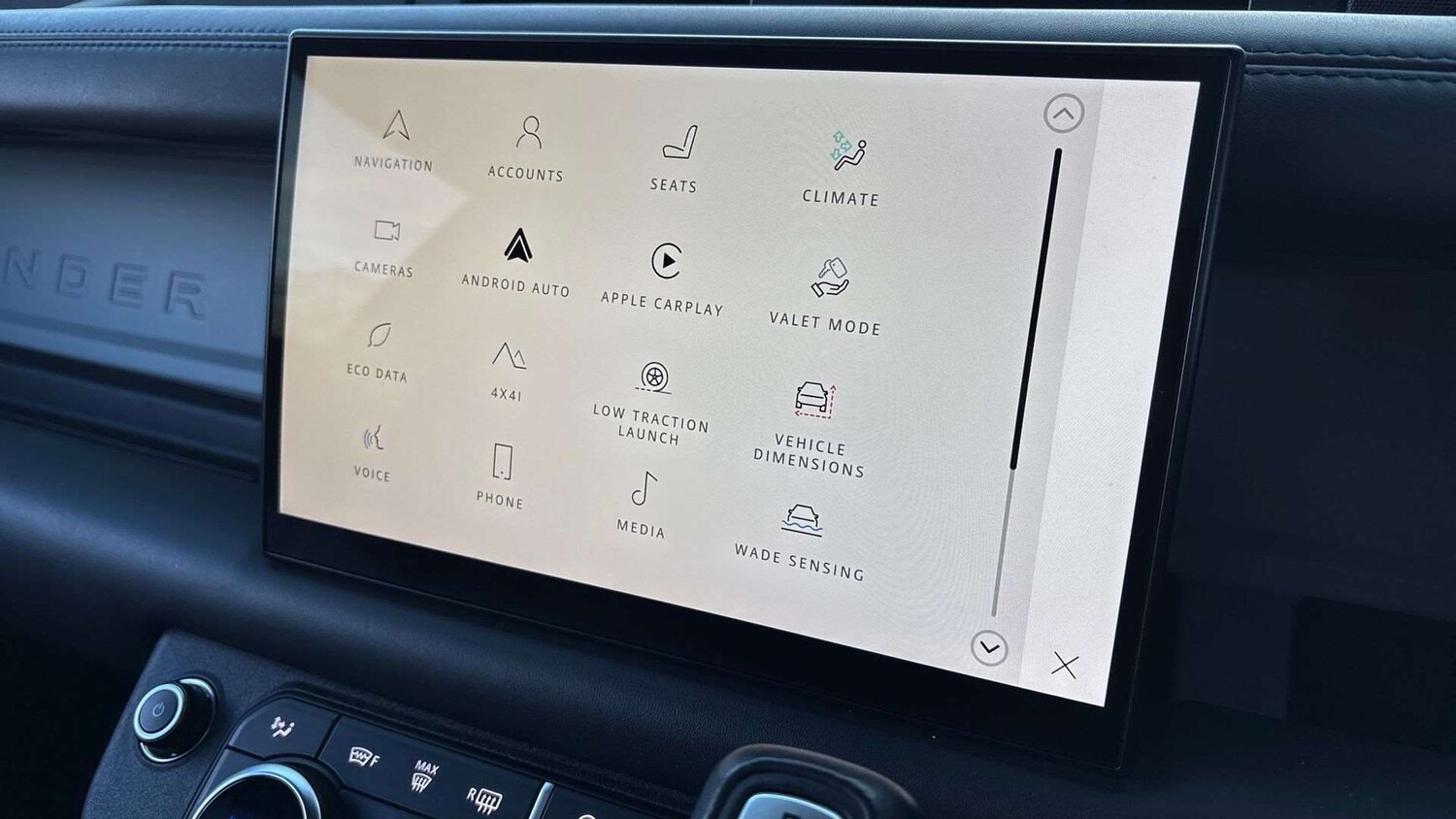 Used Land Rover Defender 2023 for sale - 77628219: Photo 34