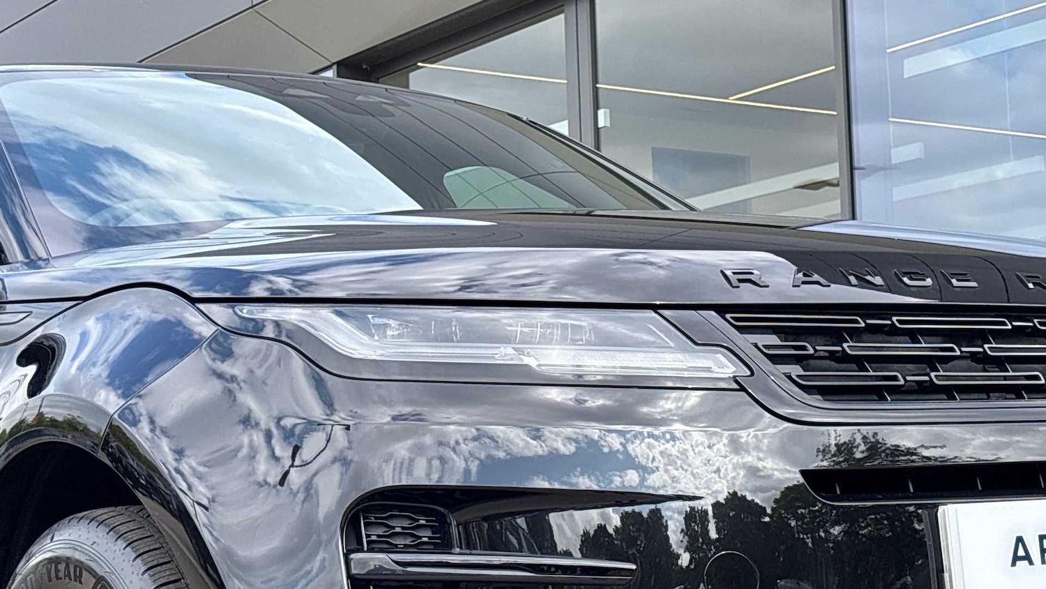 Used Land Rover Range Rover Evoque 2025 for sale - 76540782: Photo 17