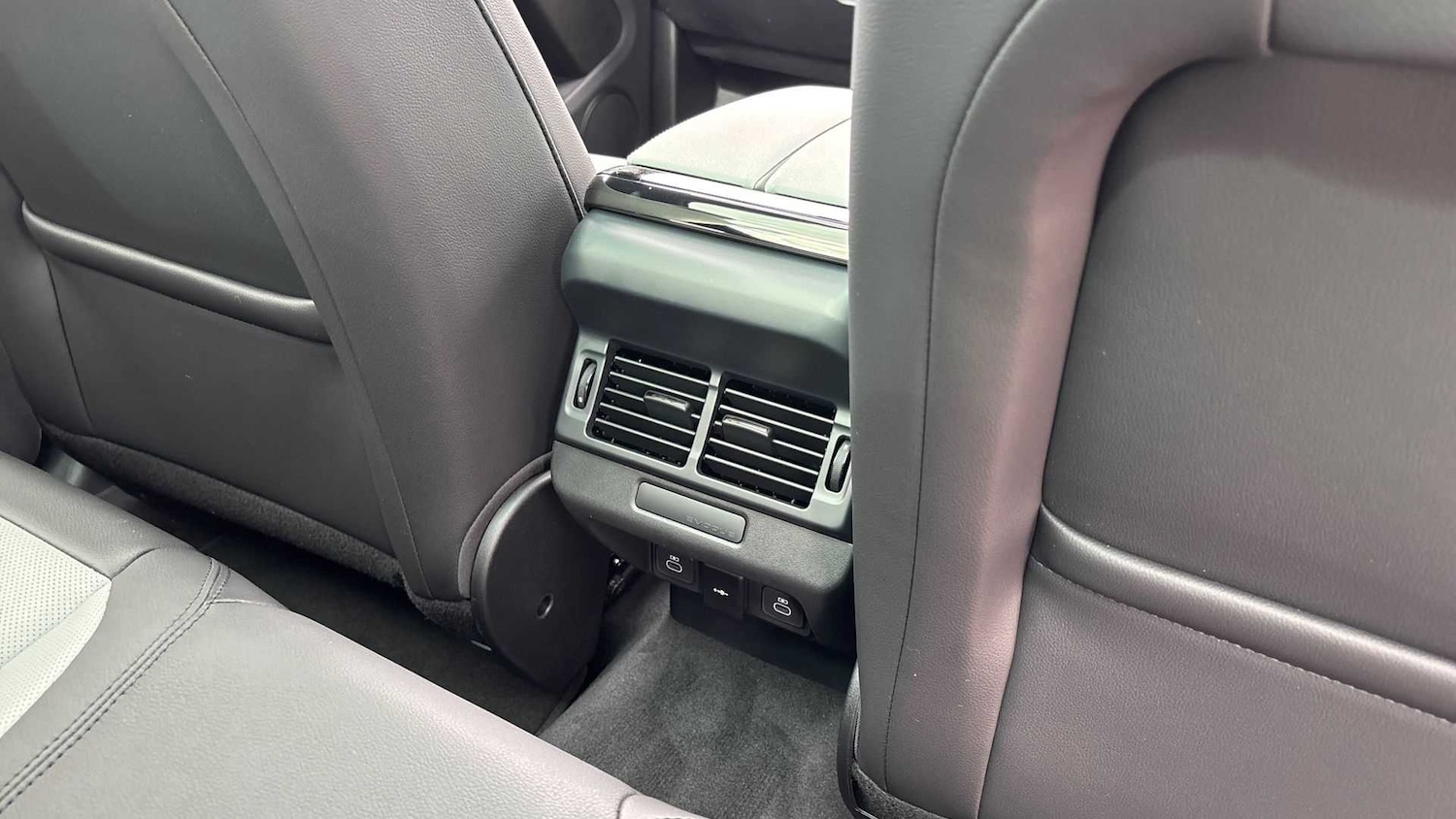 Used Land Rover Range Rover Evoque 2025 for sale - 76540782: Photo 18