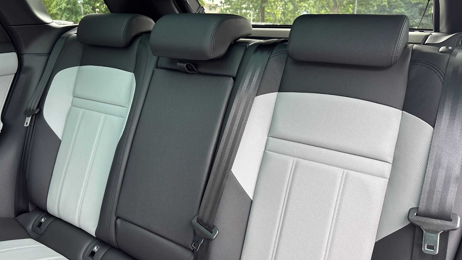 Used Land Rover Range Rover Evoque 2025 for sale - 76540782: Photo 27