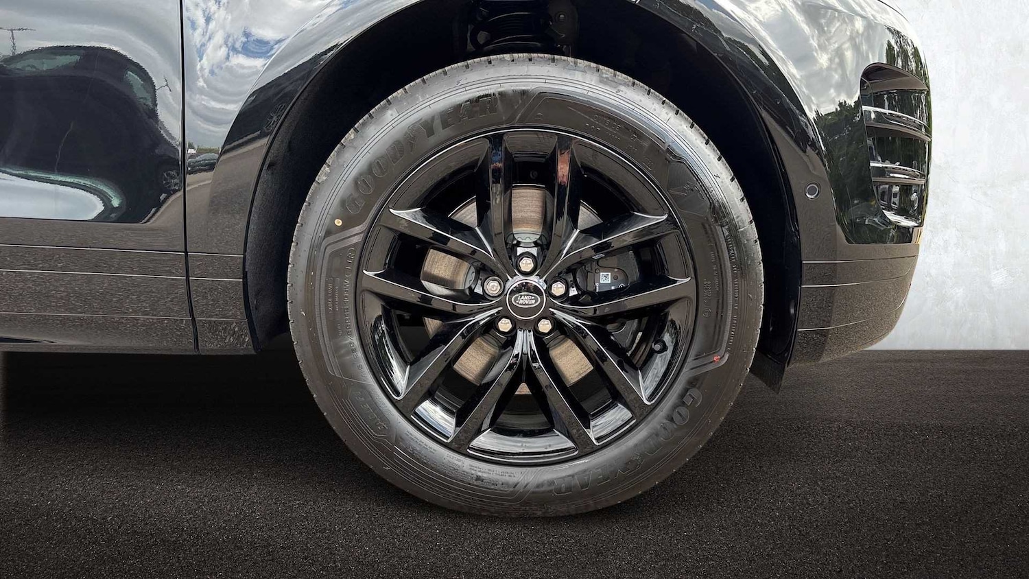 Used Land Rover Range Rover Evoque 2025 for sale - 76540782: Photo 8