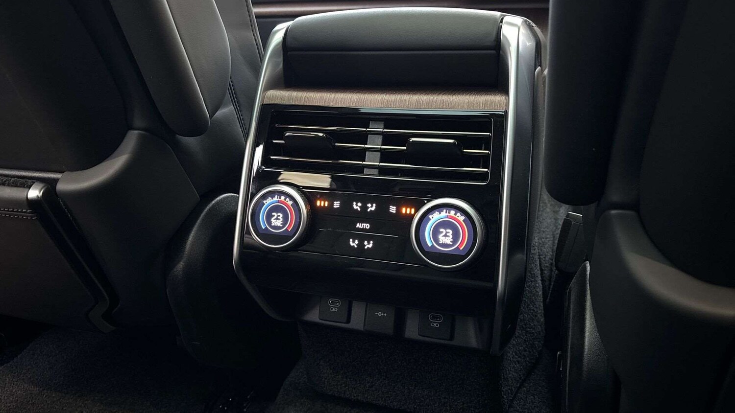 Used Land Rover Range Rover 2023 for sale - 76564432: Photo 18