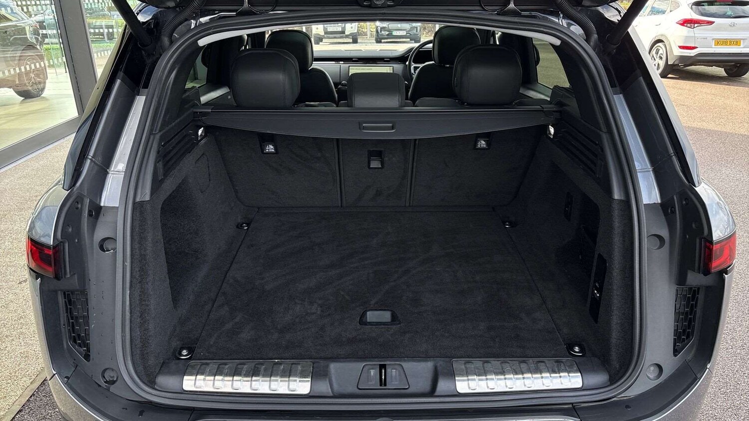 Used Land Rover Range Rover Sport 2024 for sale - 77414542: Photo 10