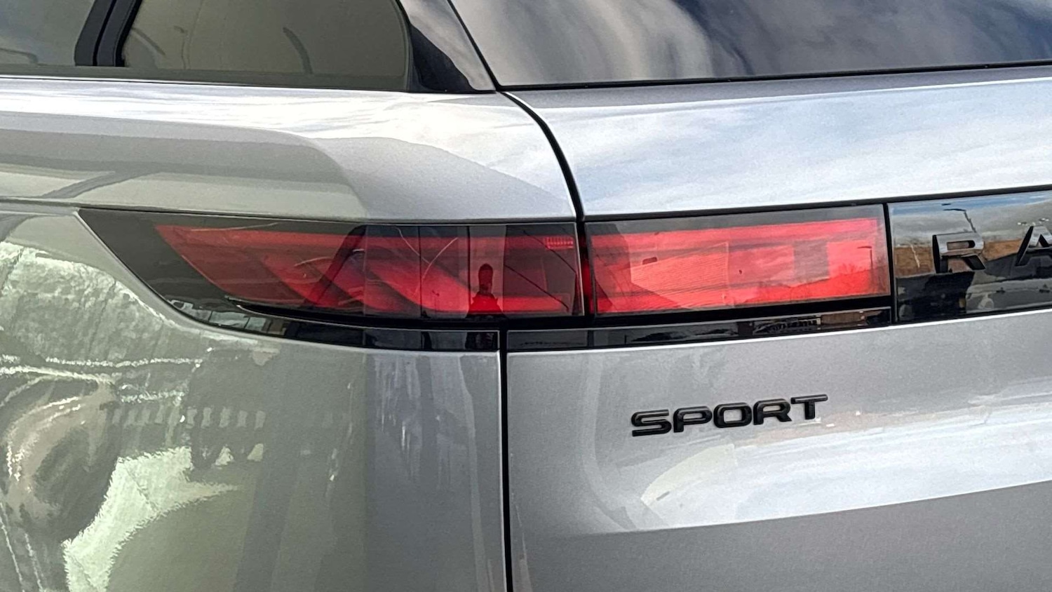 Used Land Rover Range Rover Sport 2024 for sale - 77414542: Photo 19