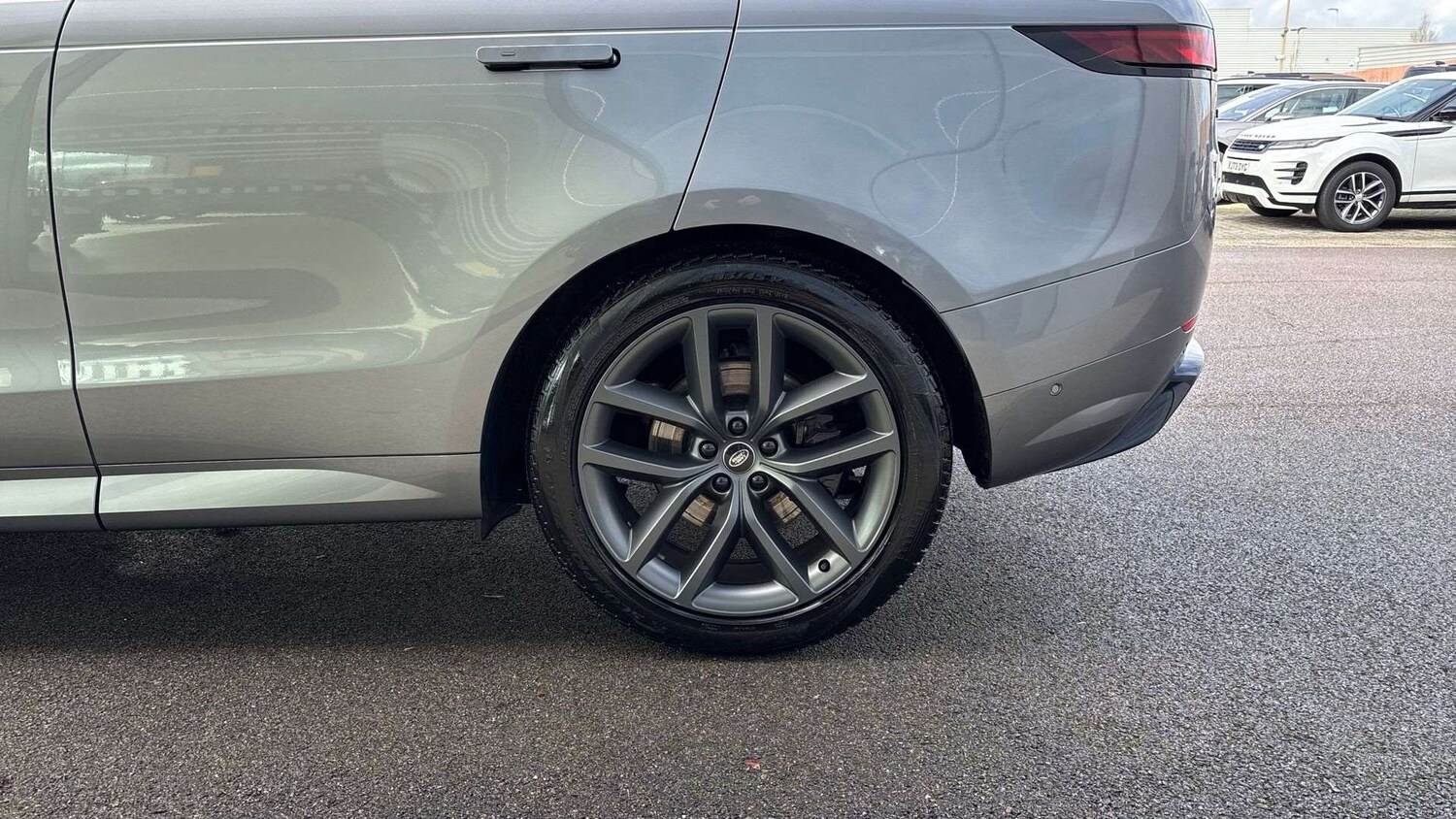 Used Land Rover Range Rover Sport 2024 for sale - 77414542: Photo 31