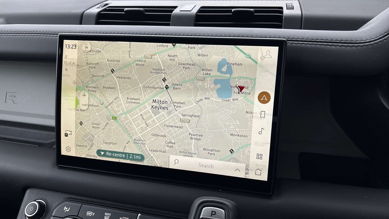 Used Land Rover Defender 2023 for sale - 76460265: Photo 11