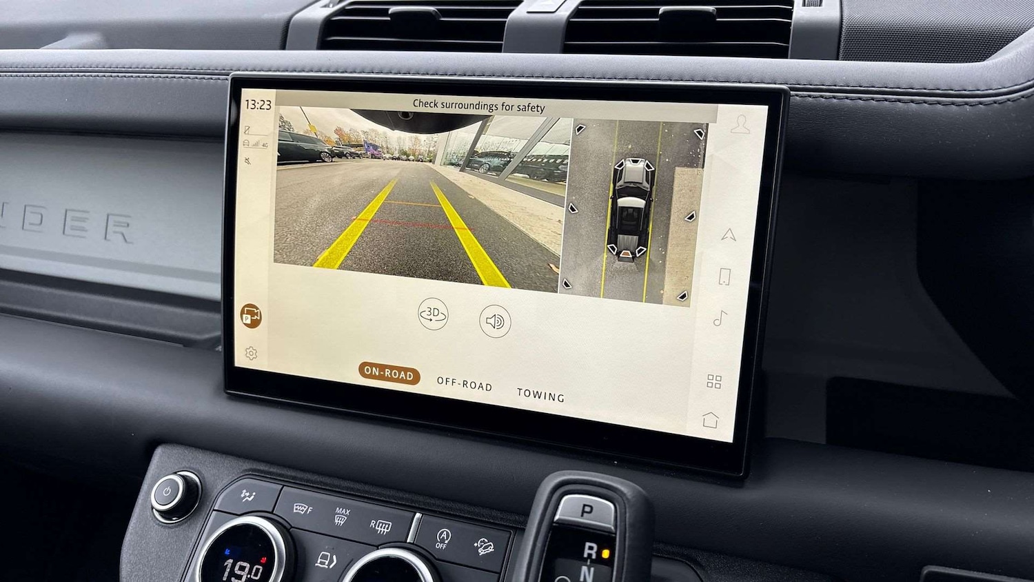 Used Land Rover Defender 2023 for sale - 76460265: Photo 12