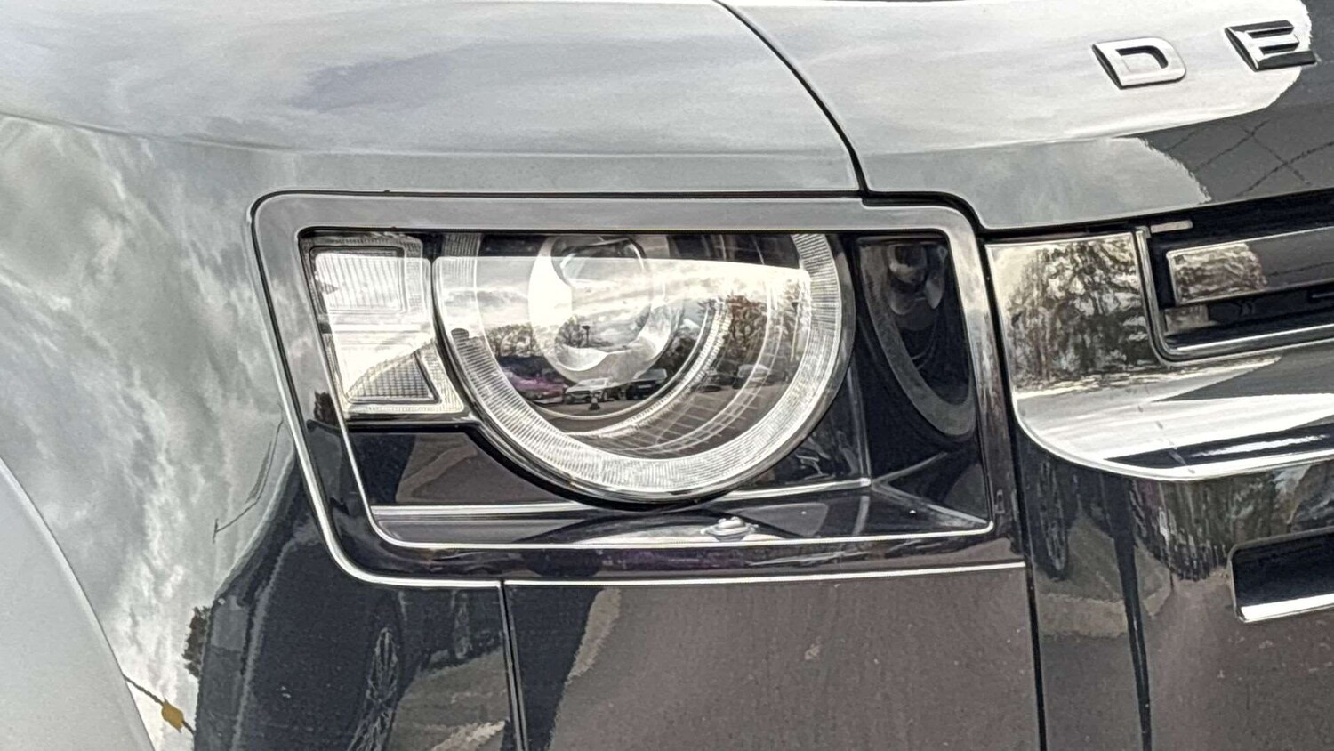 Used Land Rover Defender 2023 for sale - 76460265: Photo 17