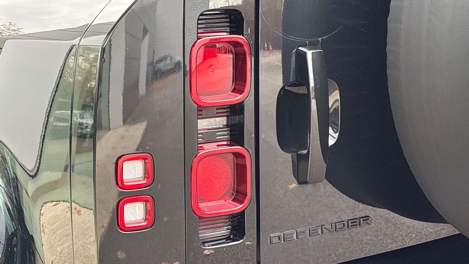 Used Land Rover Defender 2023 for sale - 76460265: Photo 26