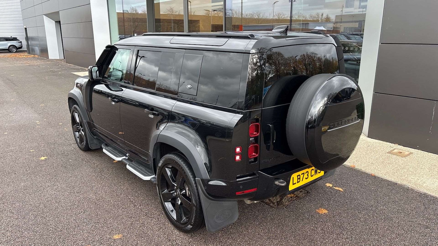 Used Land Rover Defender 2023 for sale - 76460265: Photo 31