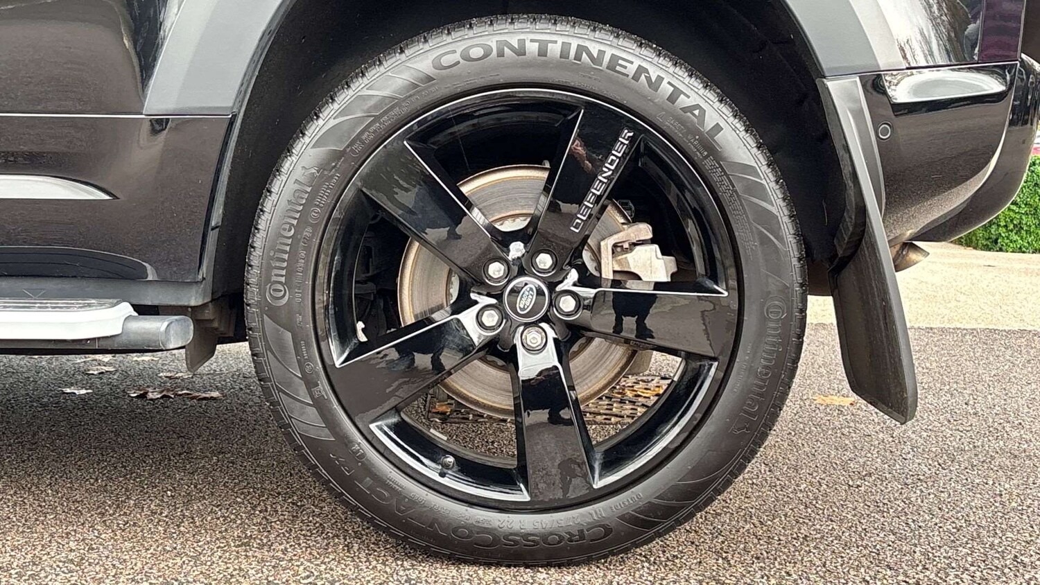 Used Land Rover Defender 2023 for sale - 76460265: Photo 32