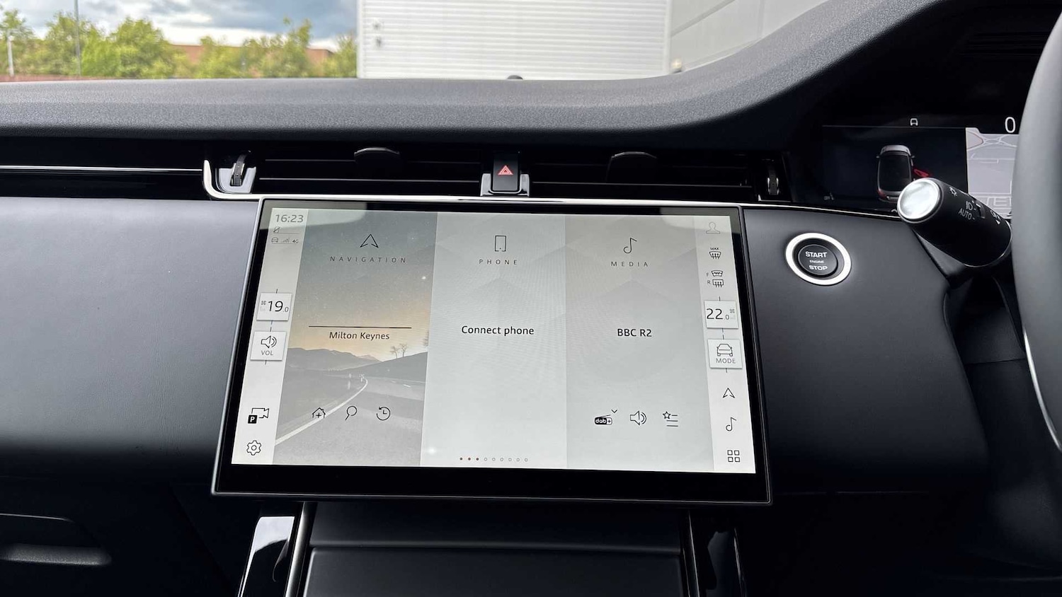 Used Land Rover Range Rover Evoque 2025 for sale - 76460220: Photo 14