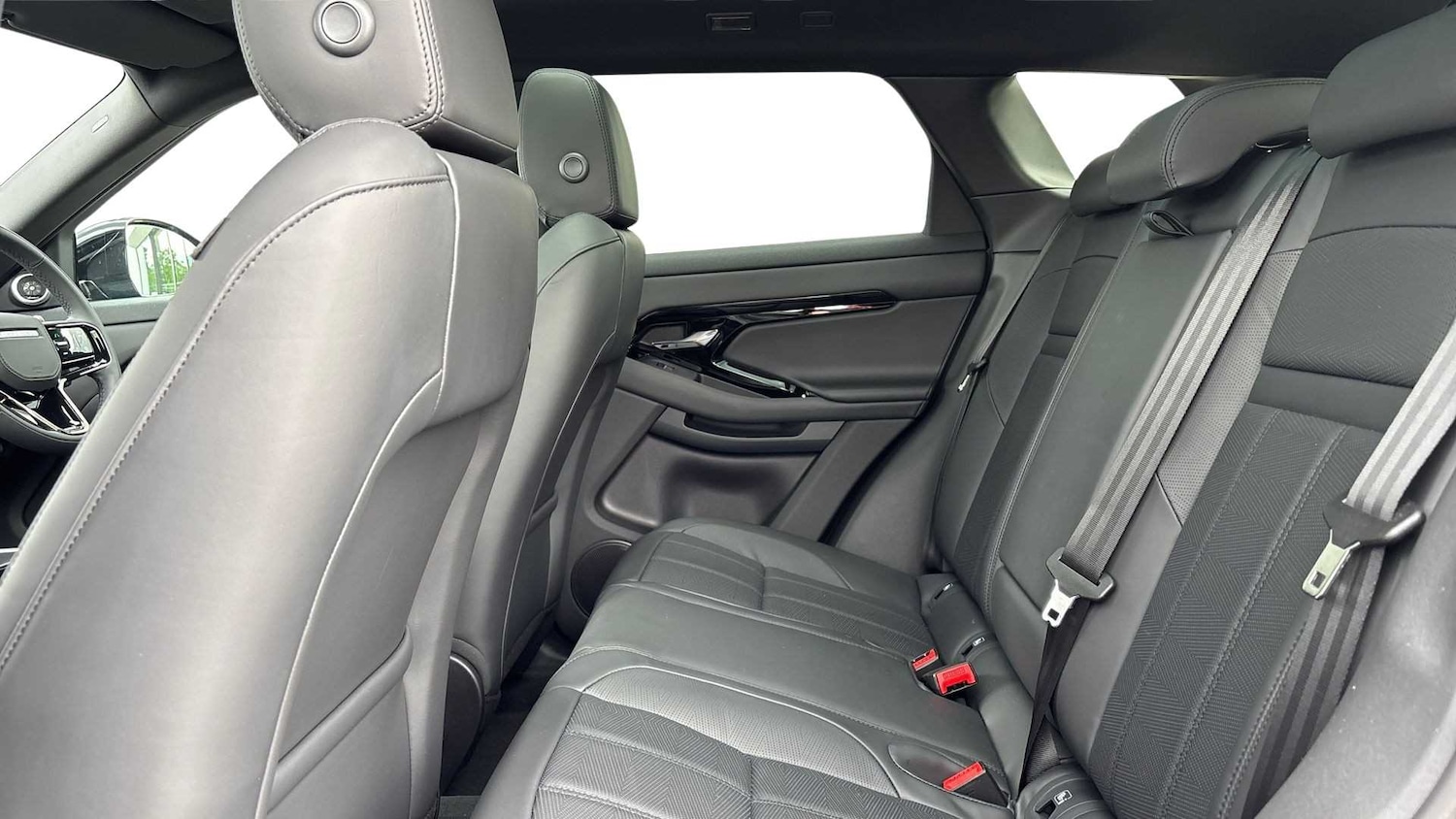 Used Land Rover Range Rover Evoque 2025 for sale - 76460220: Photo 4