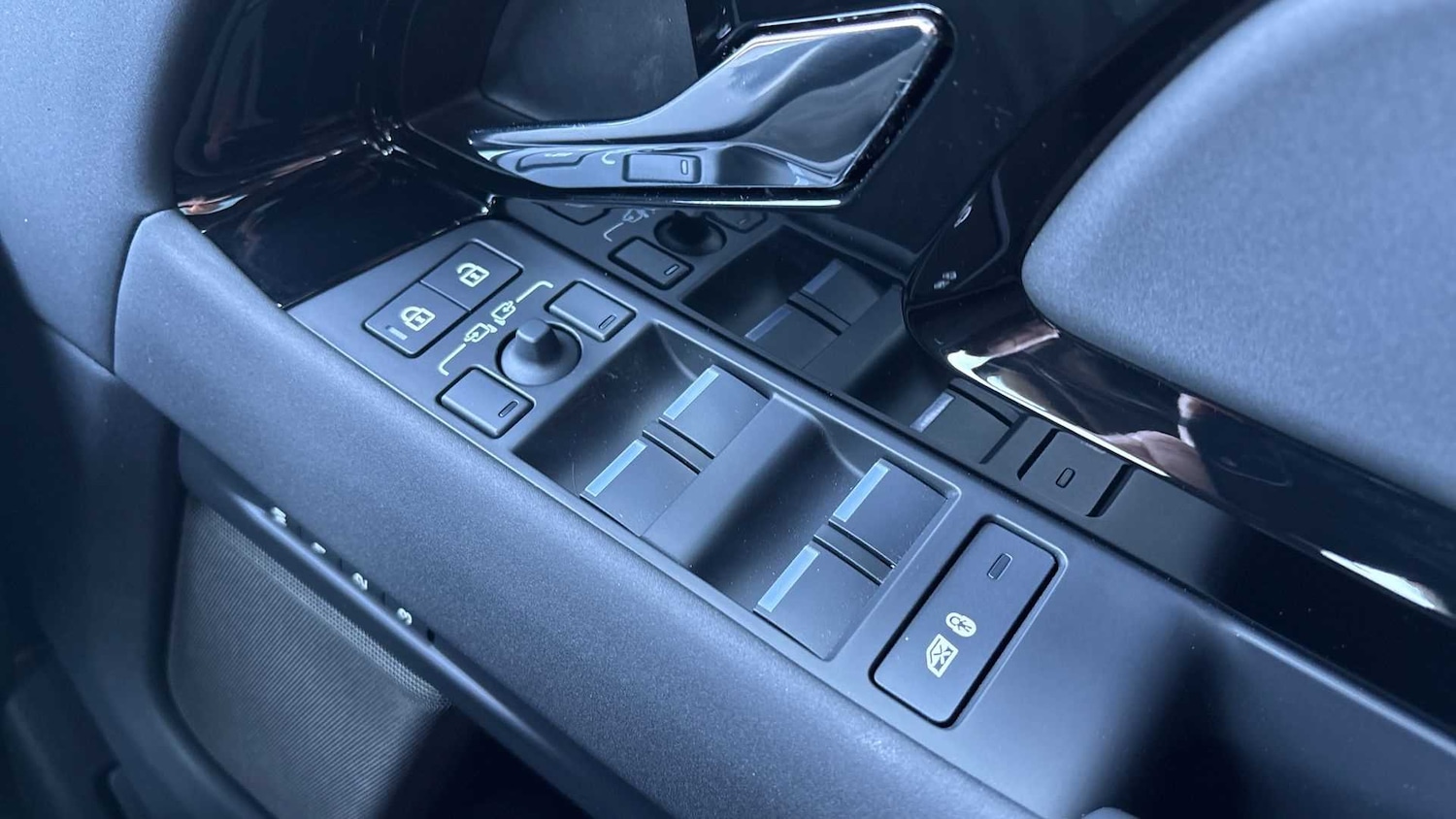 Used Land Rover Range Rover Evoque 2025 for sale - 76460597: Photo 34