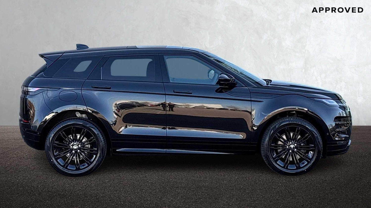 Used Land Rover Range Rover Evoque 2025 for sale - 76460597: Photo 5