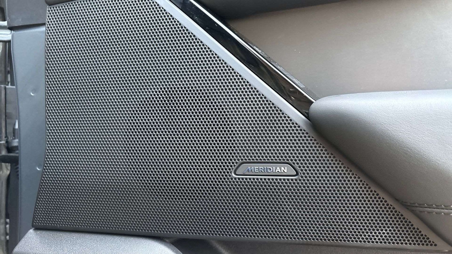 Used Land Rover Range Rover Velar 2025 for sale - 77561096: Photo 24