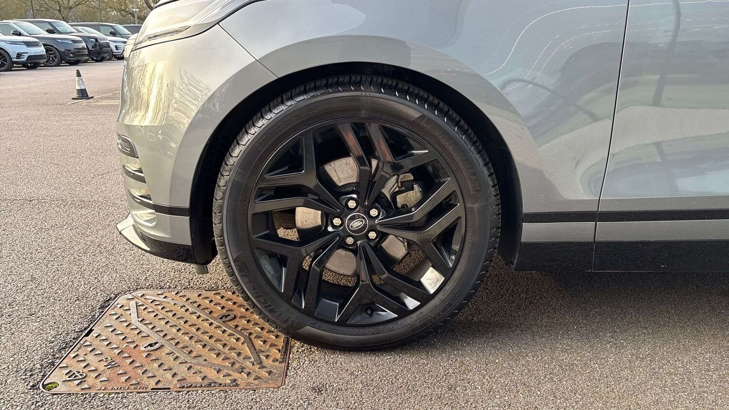 Used Land Rover Range Rover Velar 2025 for sale - 77561096: Photo 32