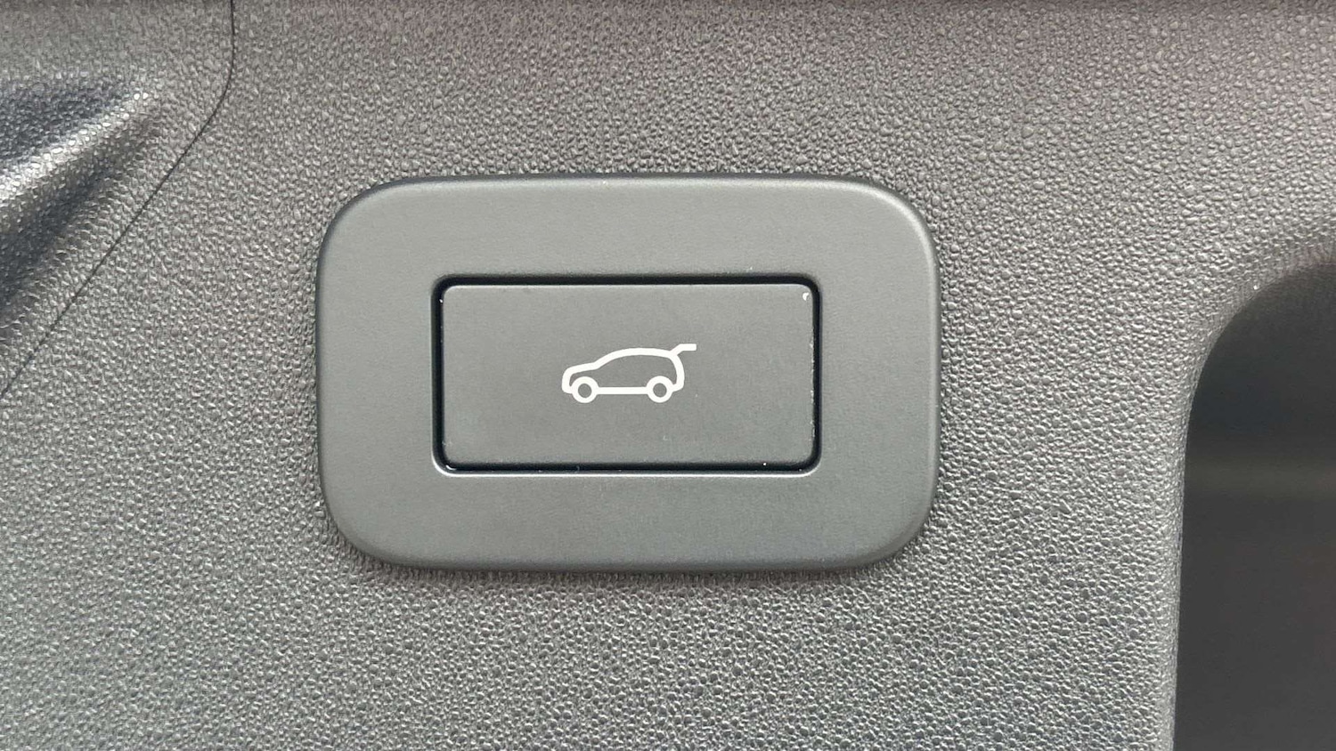 Used Land Rover Discovery Sport 2024 for sale - 78010195: Photo 34