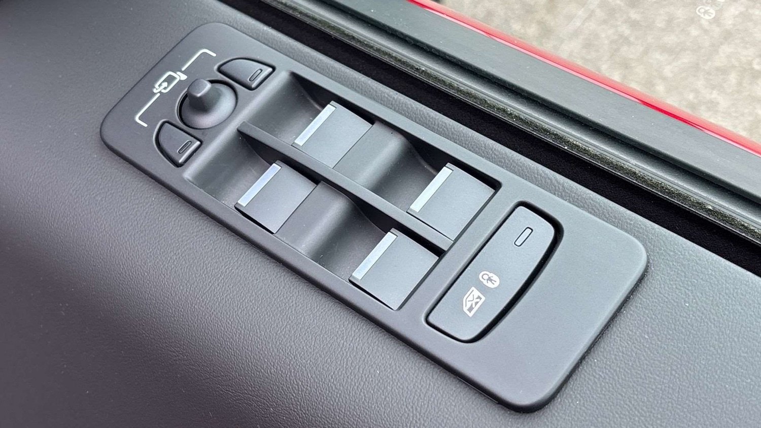 Used Land Rover Discovery Sport 2024 for sale - 78010195: Photo 35