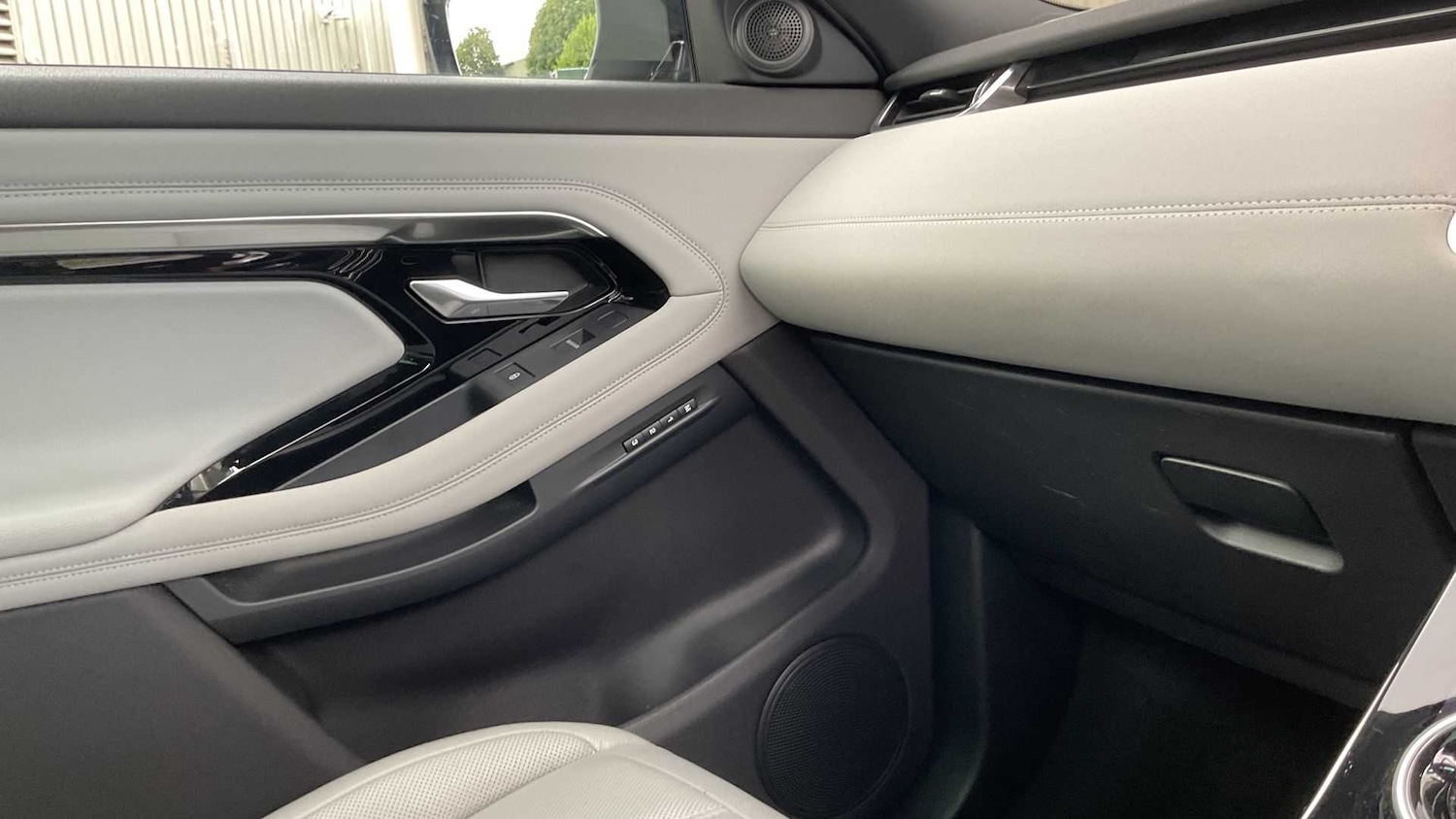 Used Land Rover Range Rover Evoque 2019 for sale - 76718149: Photo 28