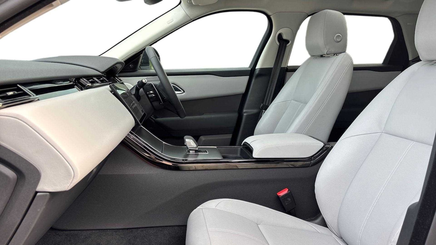 Used Land Rover Range Rover Velar 2024 for sale - 76460120: Photo 3