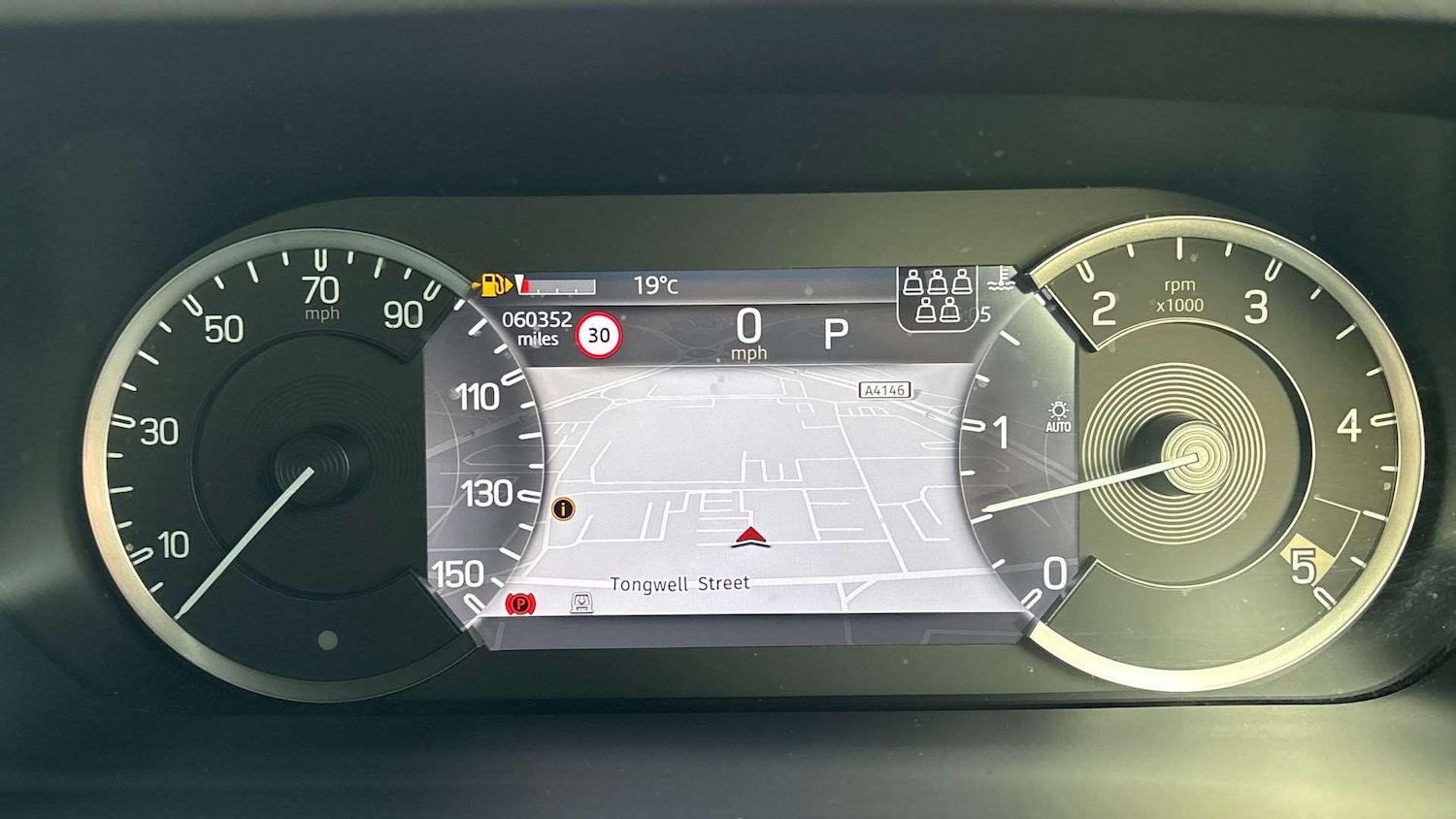 Used Land Rover Defender 2022 for sale - 77628105: Photo 16