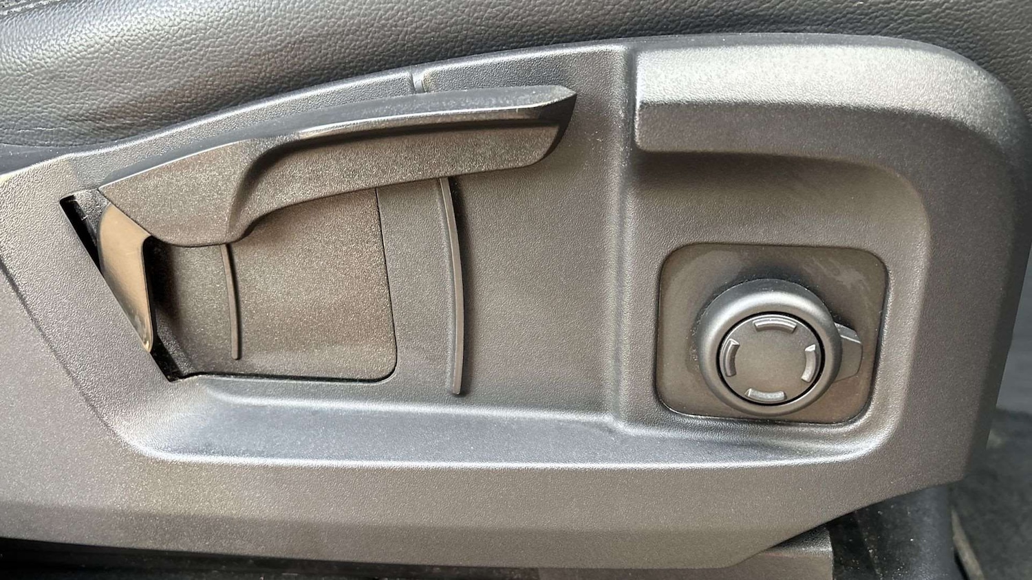 Used Land Rover Defender 2022 for sale - 77628105: Photo 25