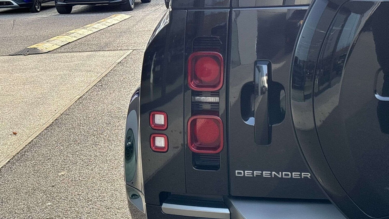 Used Land Rover Defender 2022 for sale - 77628105: Photo 26